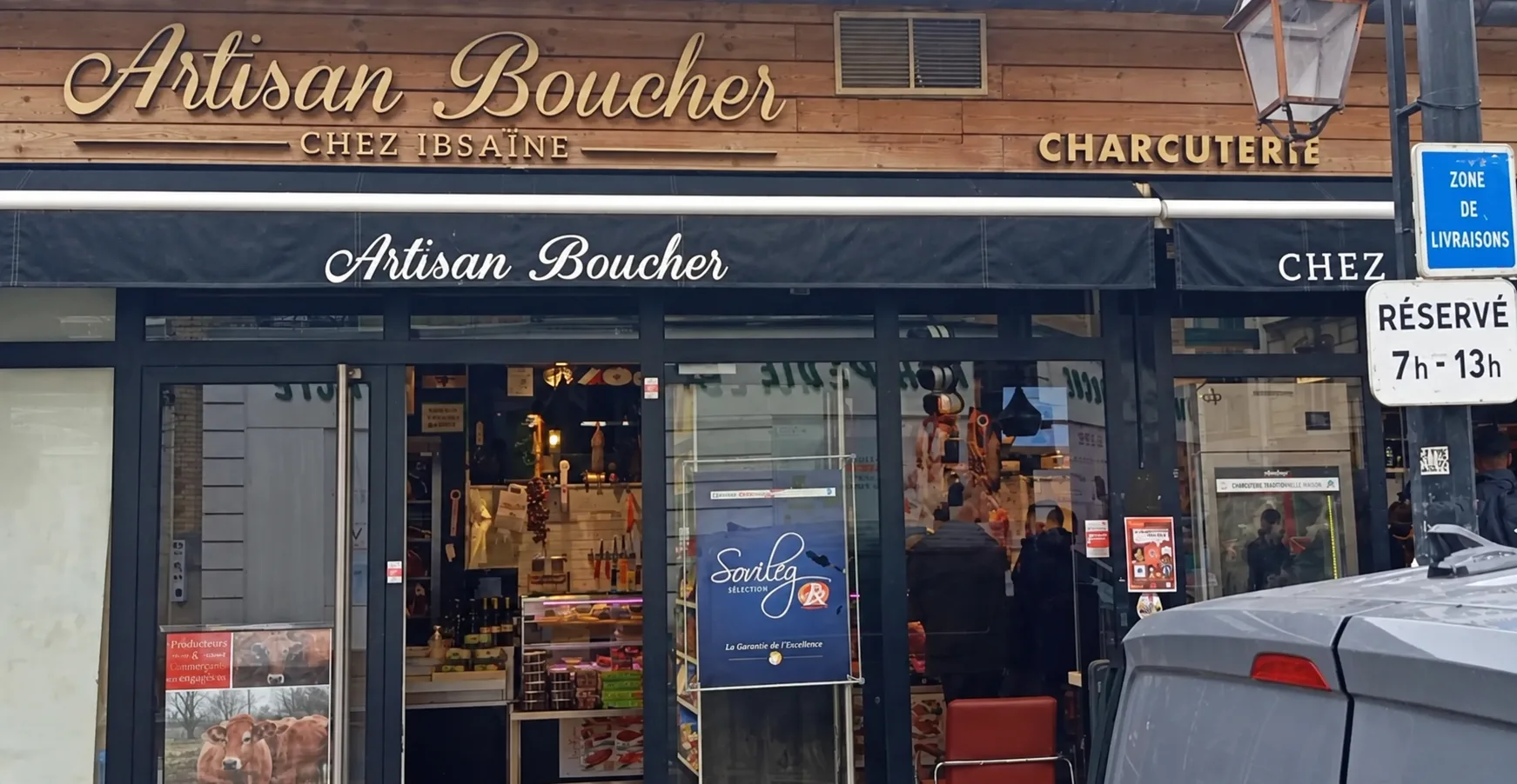 Devanture de la boucherie Chez Ibsaine